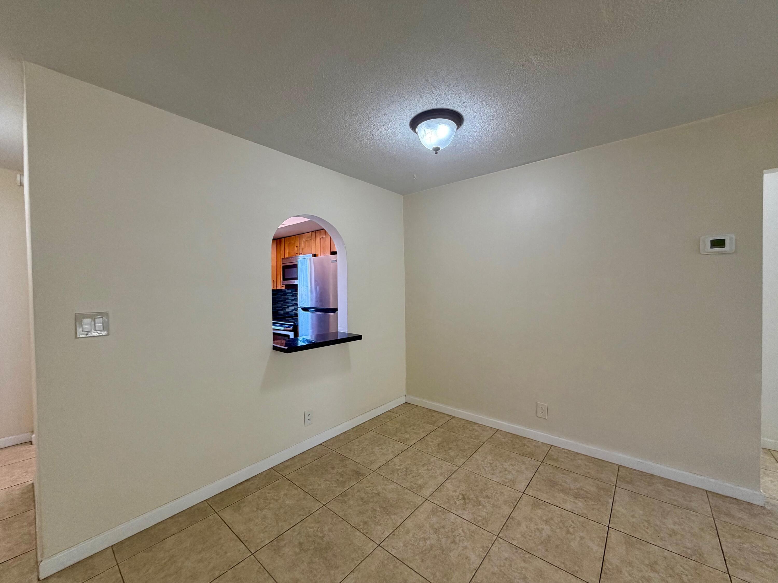 5811 Northeast 14th Road, Unit 4 Fort Lauderdale, FL 33334 - Photo 29 of 29 IMG_6198