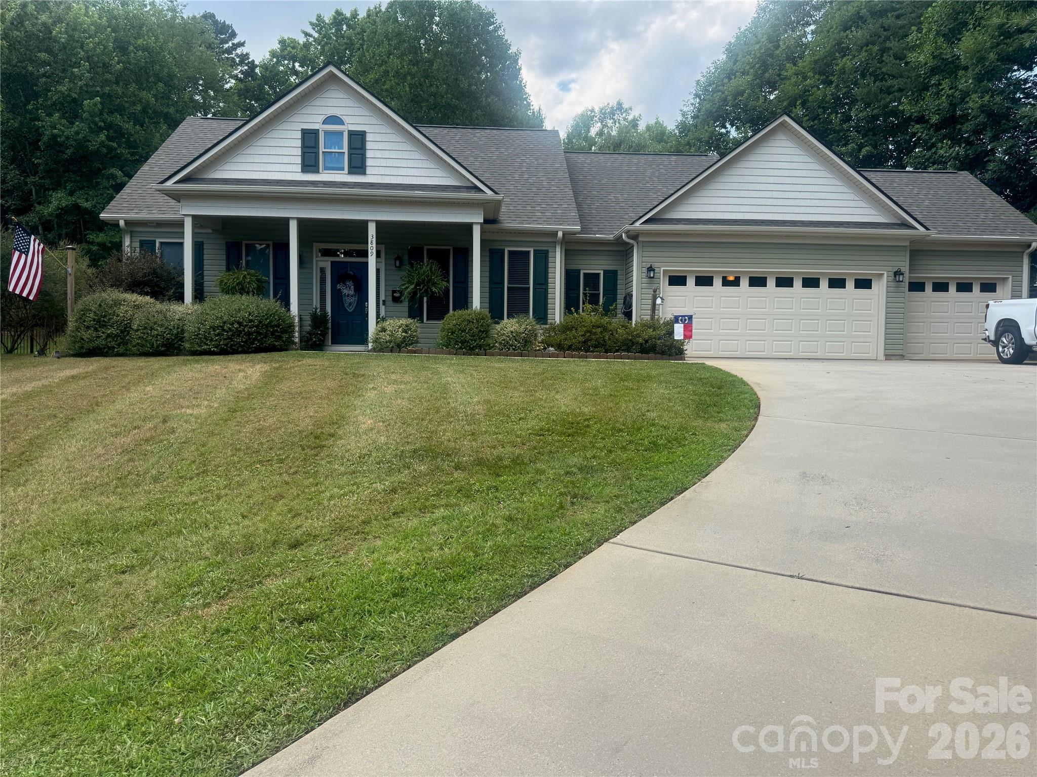 3809 Creek Ridge Drive Denver, NC 28037 - Photo 2 of 2