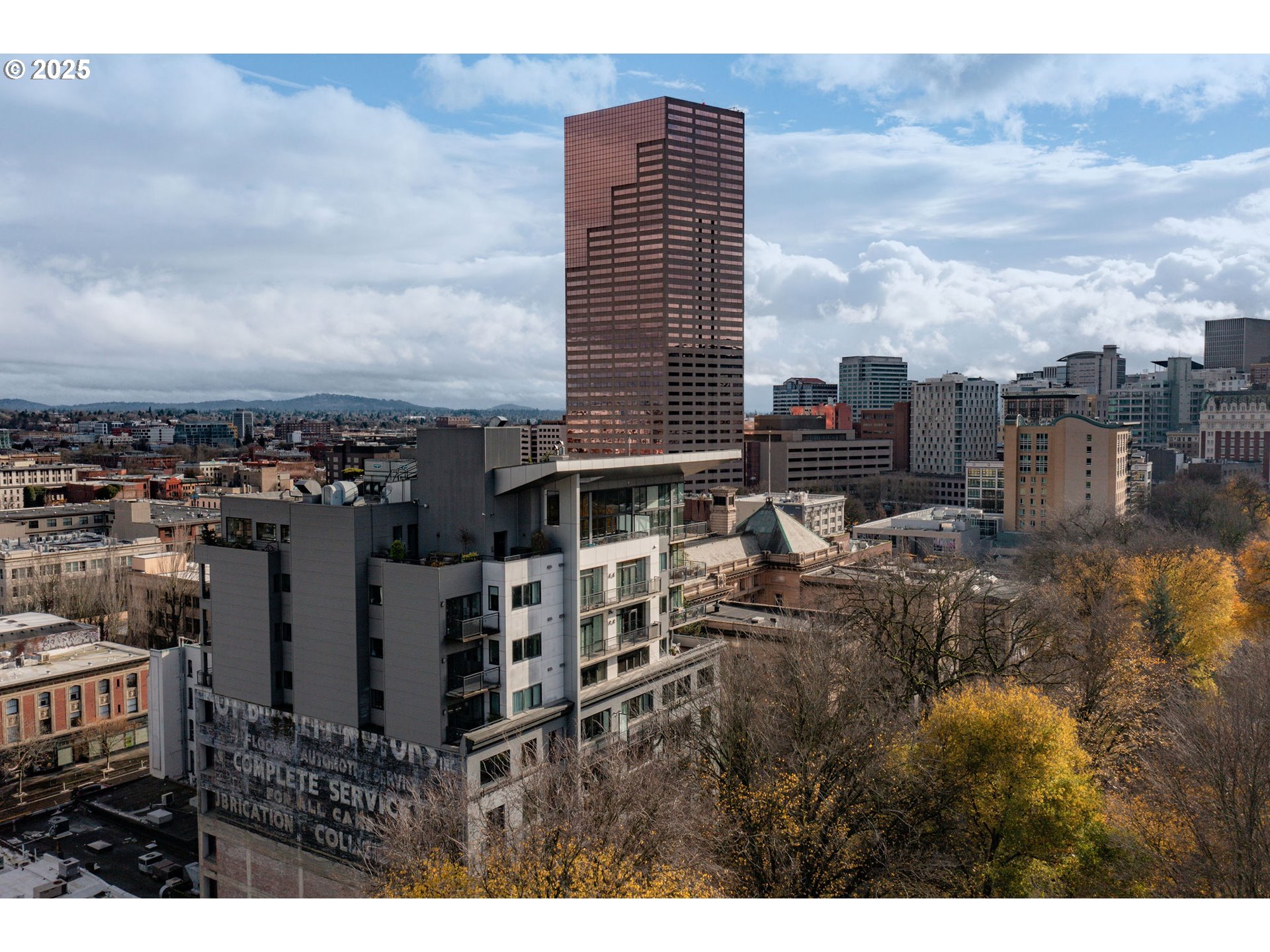 300 Northwest 8th Avenue, Unit 902 Portland, OR 97209 - Photo 45 of 46 a picture of city view