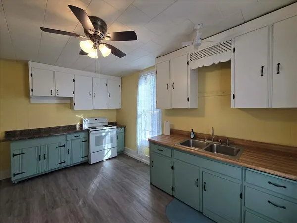 $145,000 | 506 4th Street, Calhoun, MO 65323