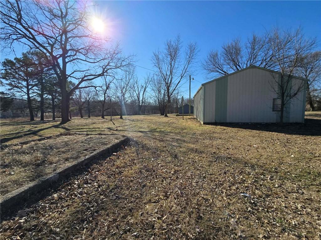 506 4th Street Calhoun, MO 65323 - Photo 5 of 26