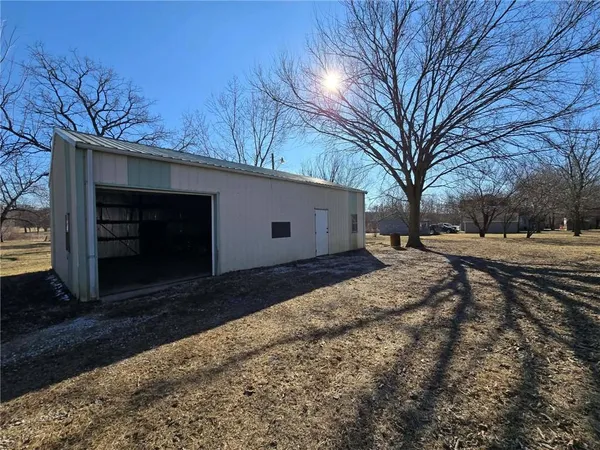 $145,000 | 506 4th Street, Calhoun, MO 65323