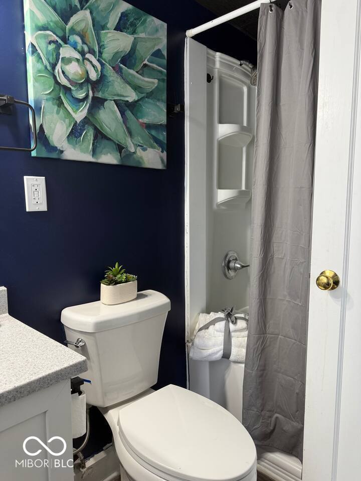 230 9th Street, Unit 406 Indianapolis, IN 46204 - Photo 12 of 14