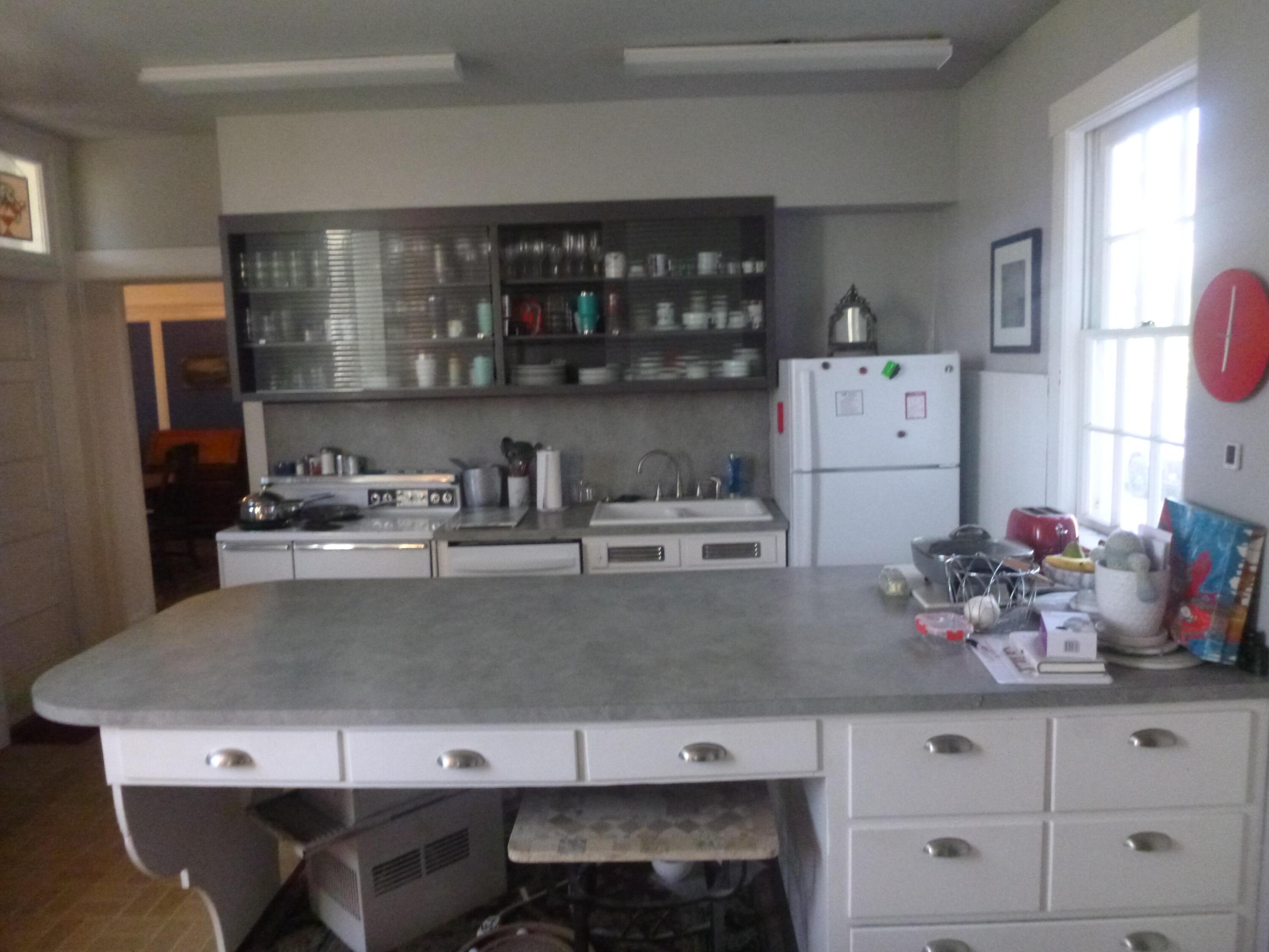 568 Mt Vernon Road Newark, OH 43055 - Photo 15 of 42 Large kitchen