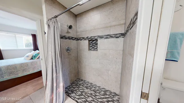 $1,895 | 1664 Beach Boulevard, Unit 151, Biloxi, MS 39531