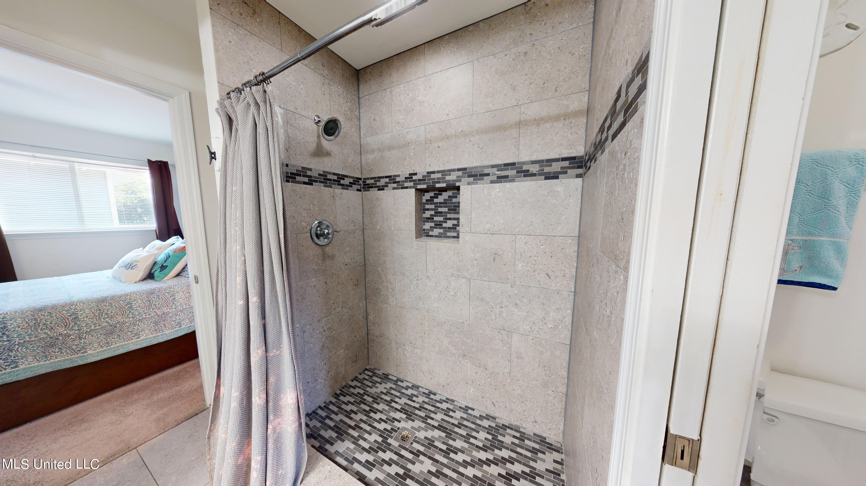 1664 Beach Boulevard, Unit 151 Biloxi, MS 39531 - Photo 11 of 16 06142024_213515