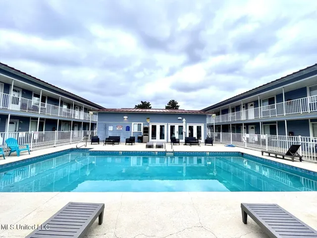 $1,995 | 1664 Beach Boulevard, Unit 151, Biloxi, MS 39531