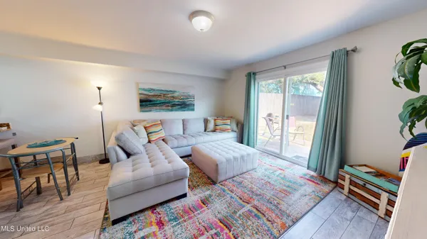 $1,895 | 1664 Beach Boulevard, Unit 151, Biloxi, MS 39531