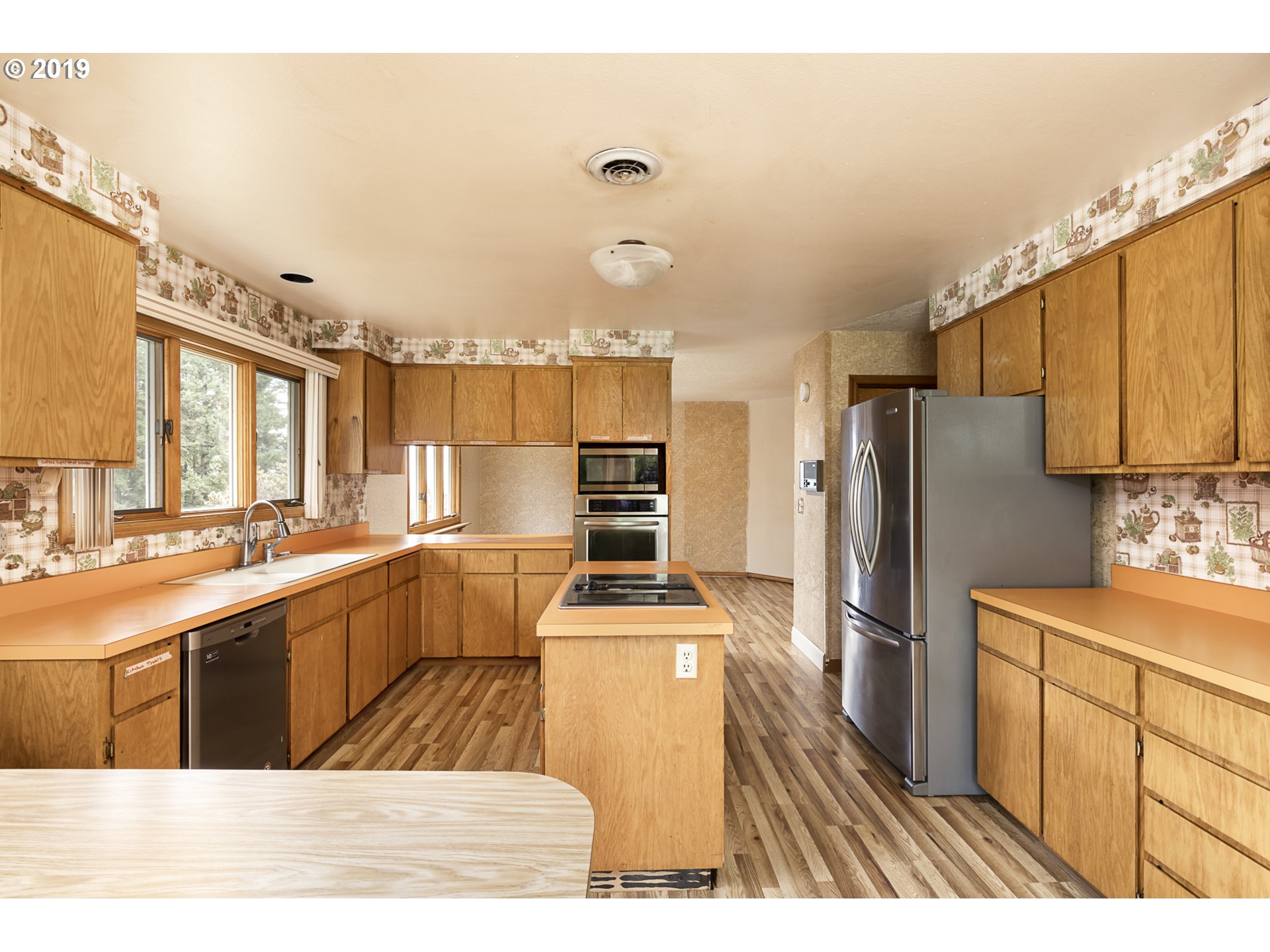32698 Southwest Ladd Hill Road Wilsonville, OR 97070 - Photo 7 of 27
