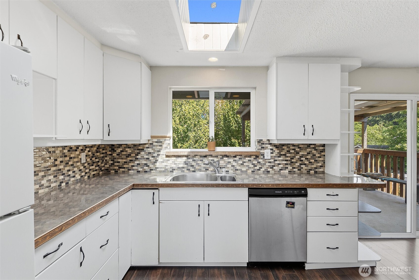 14309 Golden Given Road East Tacoma, WA 98445 - Photo 11 of 38