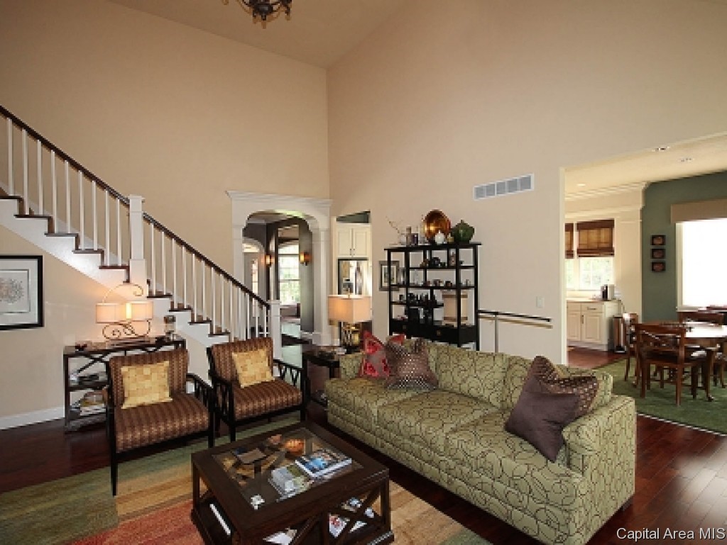 2230 Huntleigh Road Springfield, IL 62704 - Photo 3 of 24