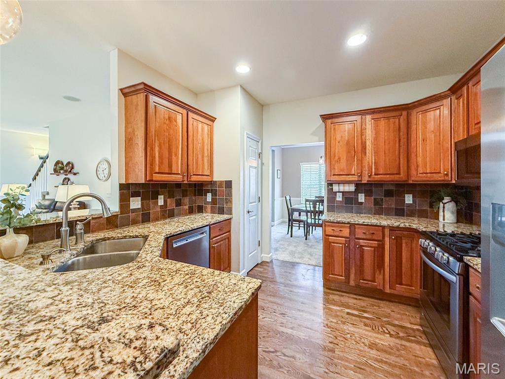 1155 Red Hawk Ridge Lane O'Fallon, IL 62269 - Photo 13 of 38