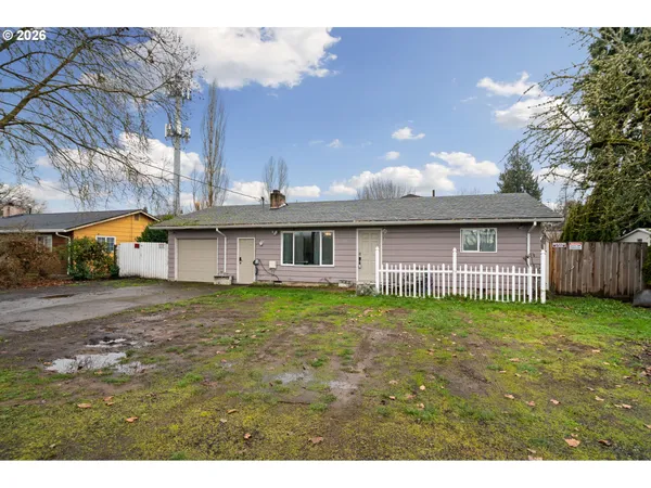 $450,000 | 333 North 19th Avenue, Cornelius, OR 97113