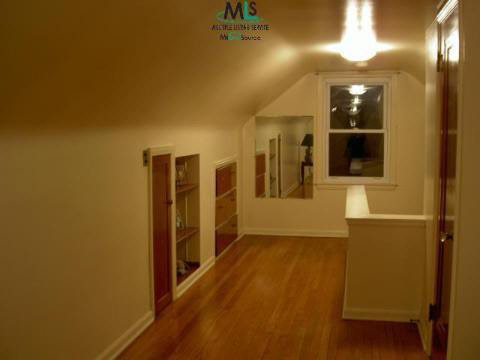 16242 Bell Eastpointe, MI 48021 - Photo 9 of 9 480862-8.JPG