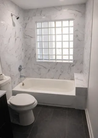 $1,800 | 4519 West Thomas Street, Unit 1, Chicago, IL 60651