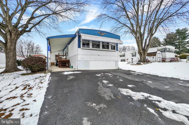 $65,000 | 805 Lake Drive, Mount Wolf, PA 17347