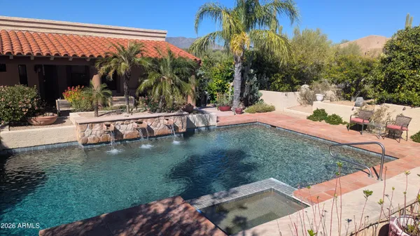 $1,949,000 | 8944 East Lazywood Place, Carefree, AZ 85377