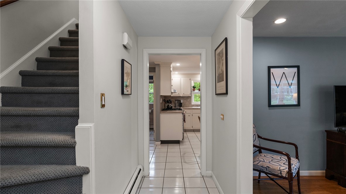 40 Sage Drive Warwick, RI 02886 - Photo 9 of 42