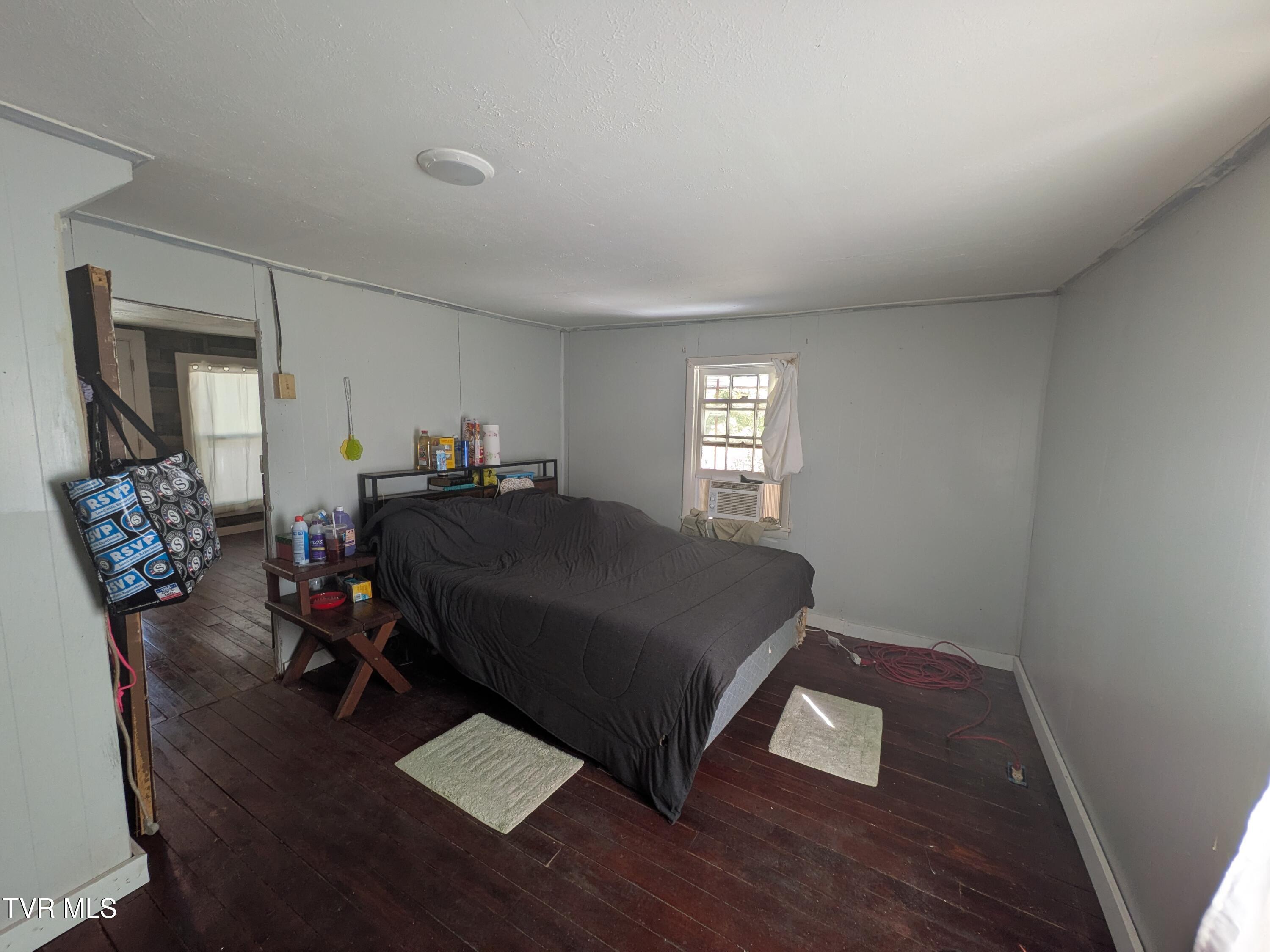 580 Cartwheel Road Greeneville, TN 37743 - Photo 18 of 30 PXL_20261005_191408670