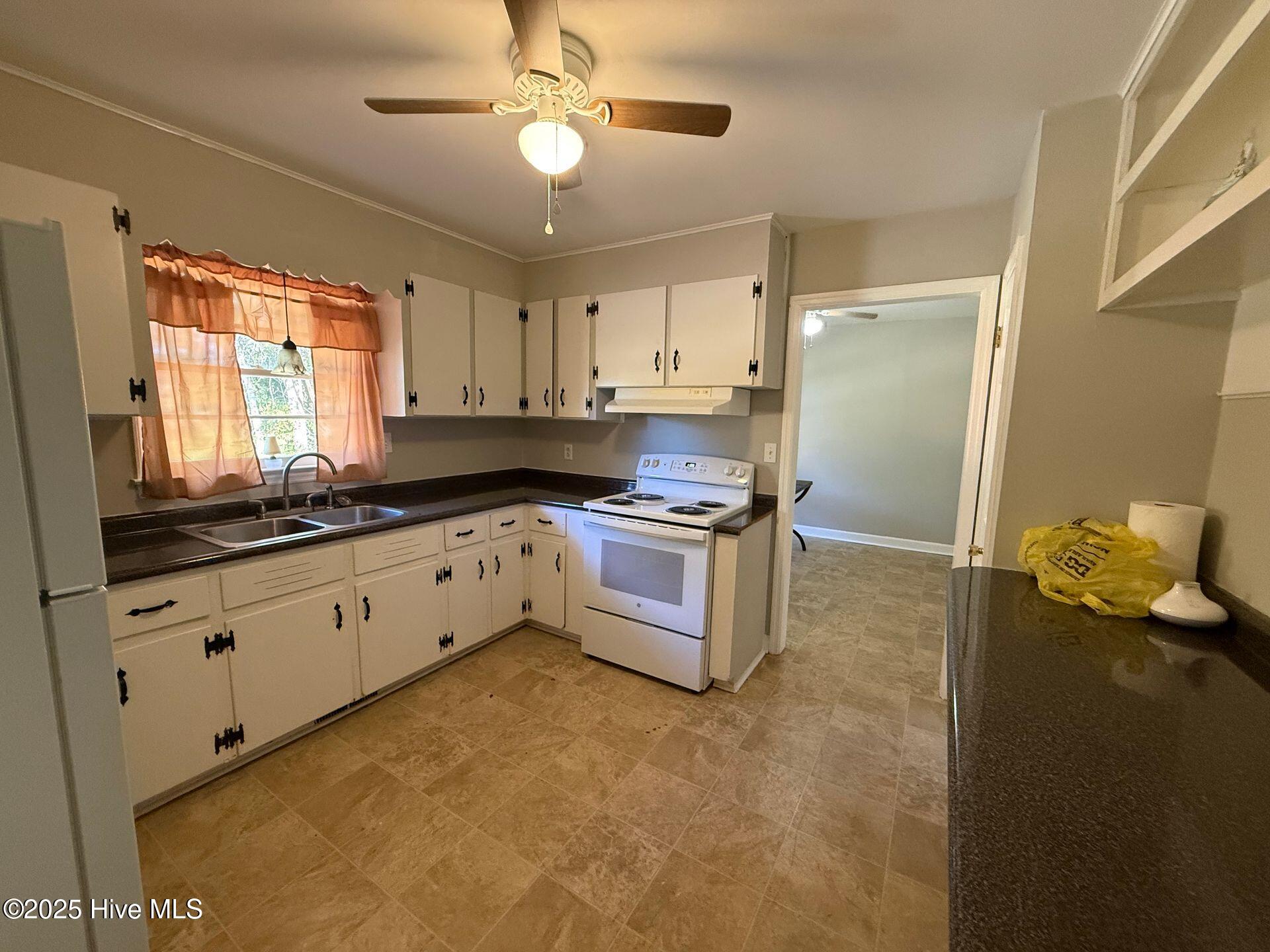 1155 Lake Cole Road Midway Park, NC 28544 - Photo 2 of 11 kitchen..