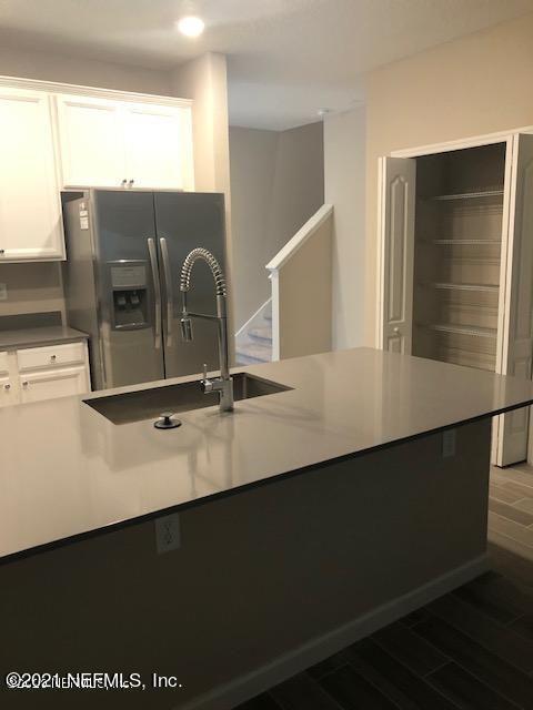 2565 Sandy Dune Drive Jacksonville, FL 32233 - Photo 5 of 14 a close view of sink