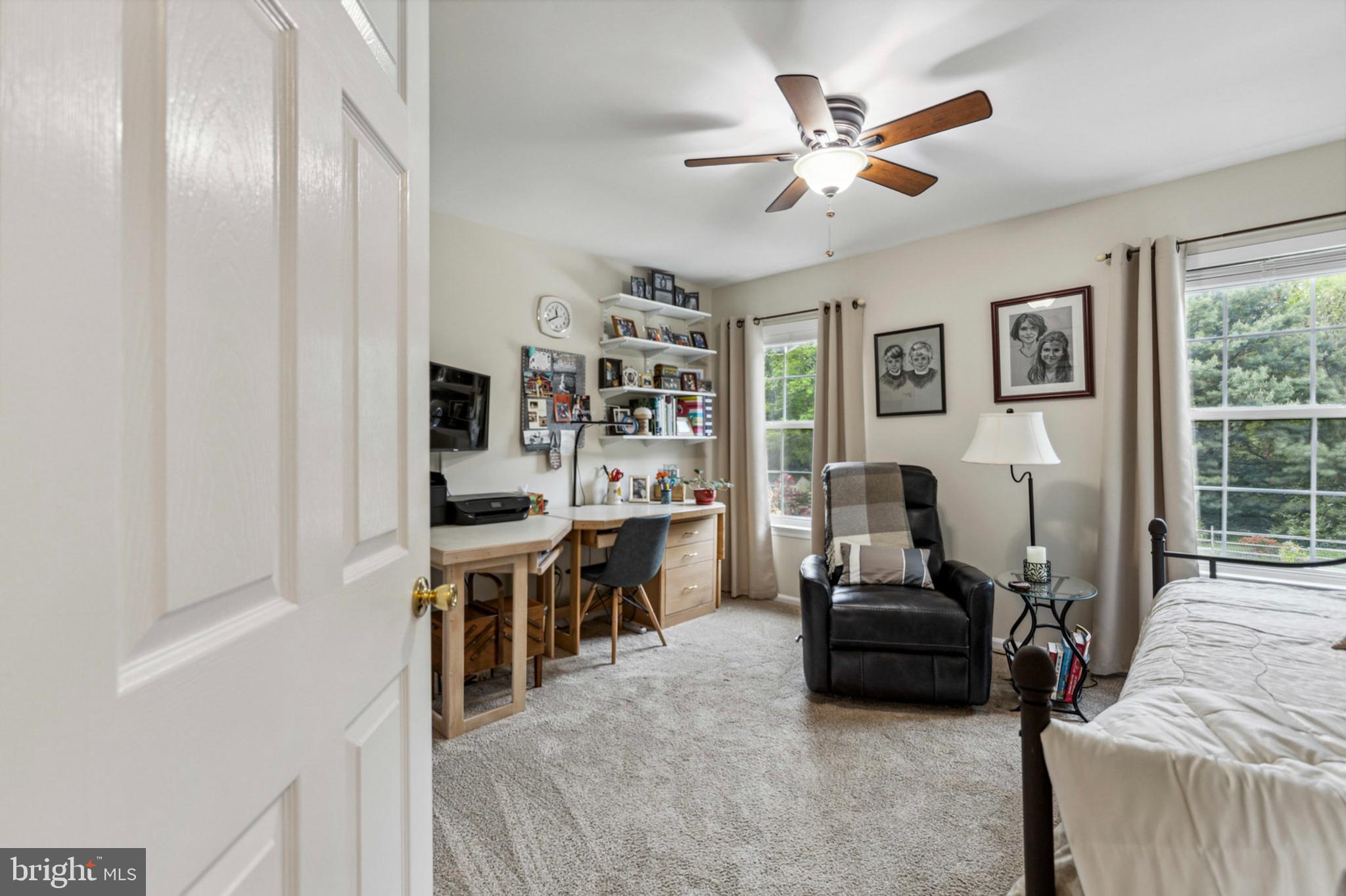 24 Oakview Drive Newark, DE 19702 - Photo 26 of 39 a living room with furniture and windows