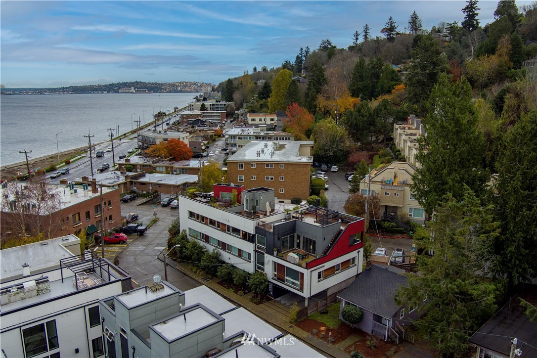 2426 Wickstrom Place Southwest Seattle, WA 98116 - Photo 23 of 25
