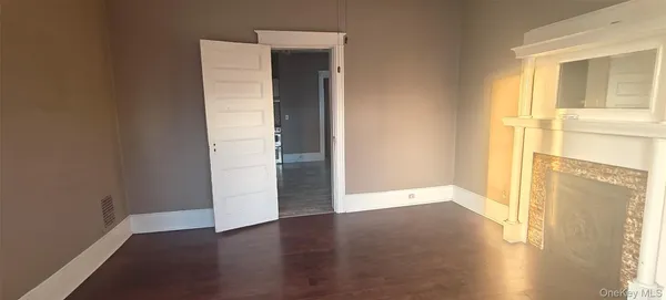 $1,900 | 27 Franklin Street, Unit 1F, Poughkeepsie, NY 12601