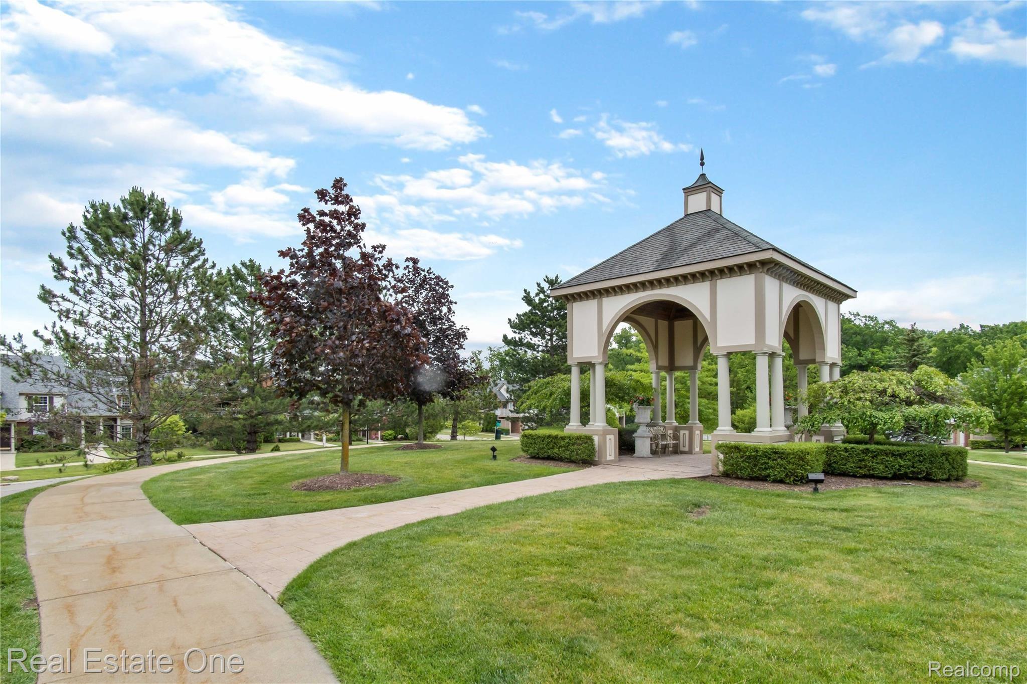 3406 Tremonte Circle, Unit 193 Rochester, MI 48306 - Photo 26 of 30 DSC09772.jpg