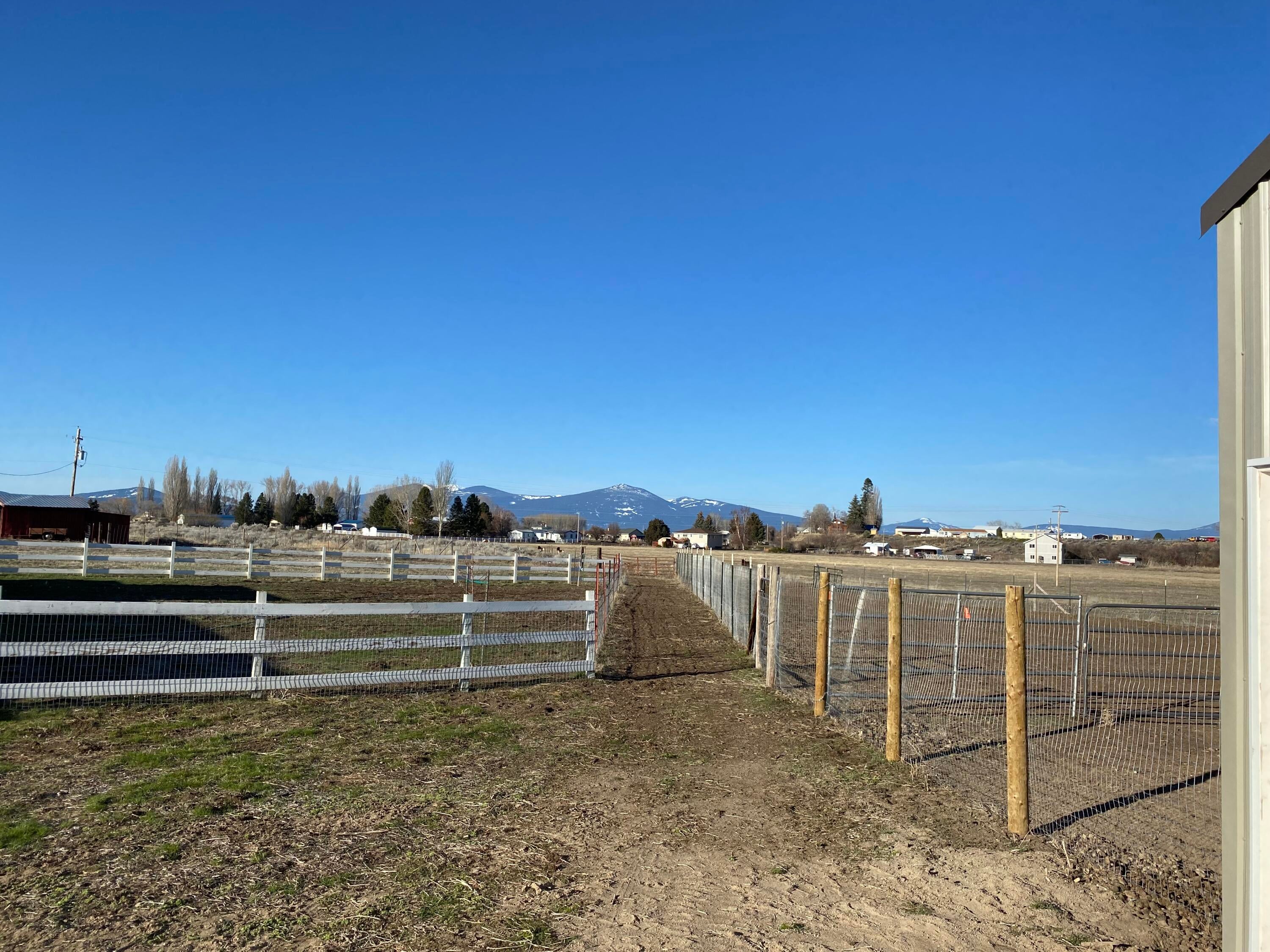 32227 Rivers Drive Chiloquin, OR 97624 - Photo 32 of 55 The property is fenced and Xfenced for horses and cows