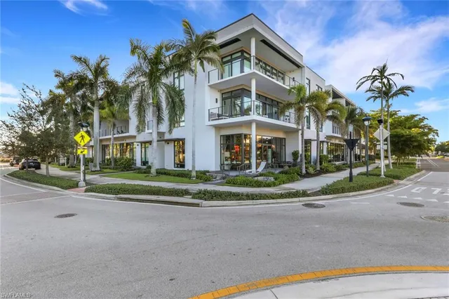 $1,970,000 | 850 Central Avenue, Unit 205, Naples, FL 34102