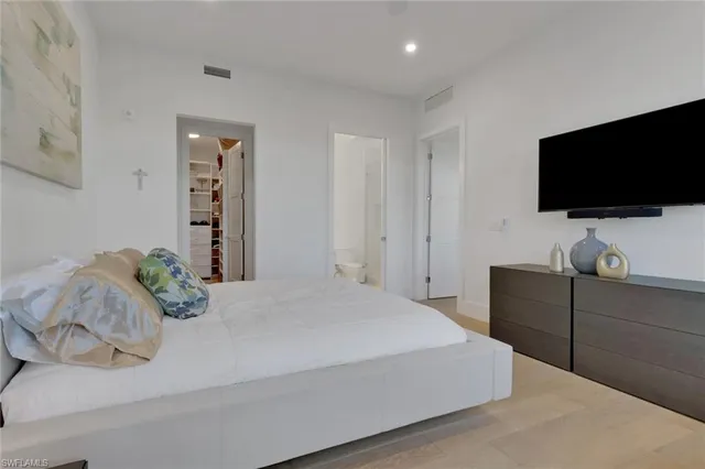 $1,970,000 | 850 Central Avenue, Unit 205, Naples, FL 34102