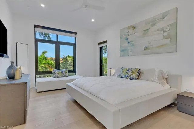 $1,970,000 | 850 Central Avenue, Unit 205, Naples, FL 34102