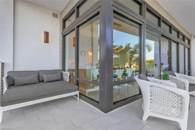 $1,970,000 | 850 Central Avenue, Unit 205, Naples, FL 34102