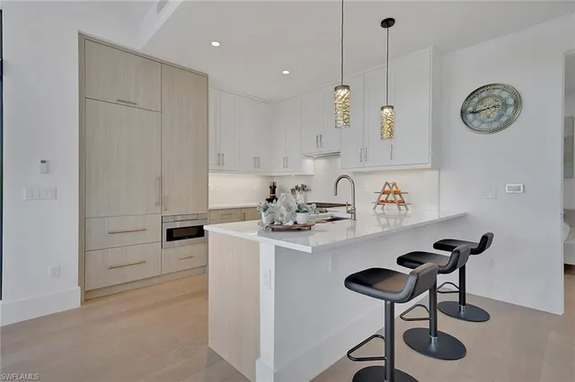 $1,970,000 | 850 Central Avenue, Unit 205, Naples, FL 34102