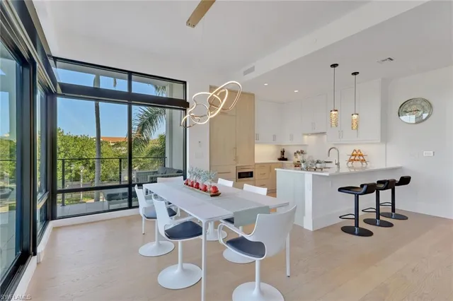 $1,970,000 | 850 Central Avenue, Unit 205, Naples, FL 34102