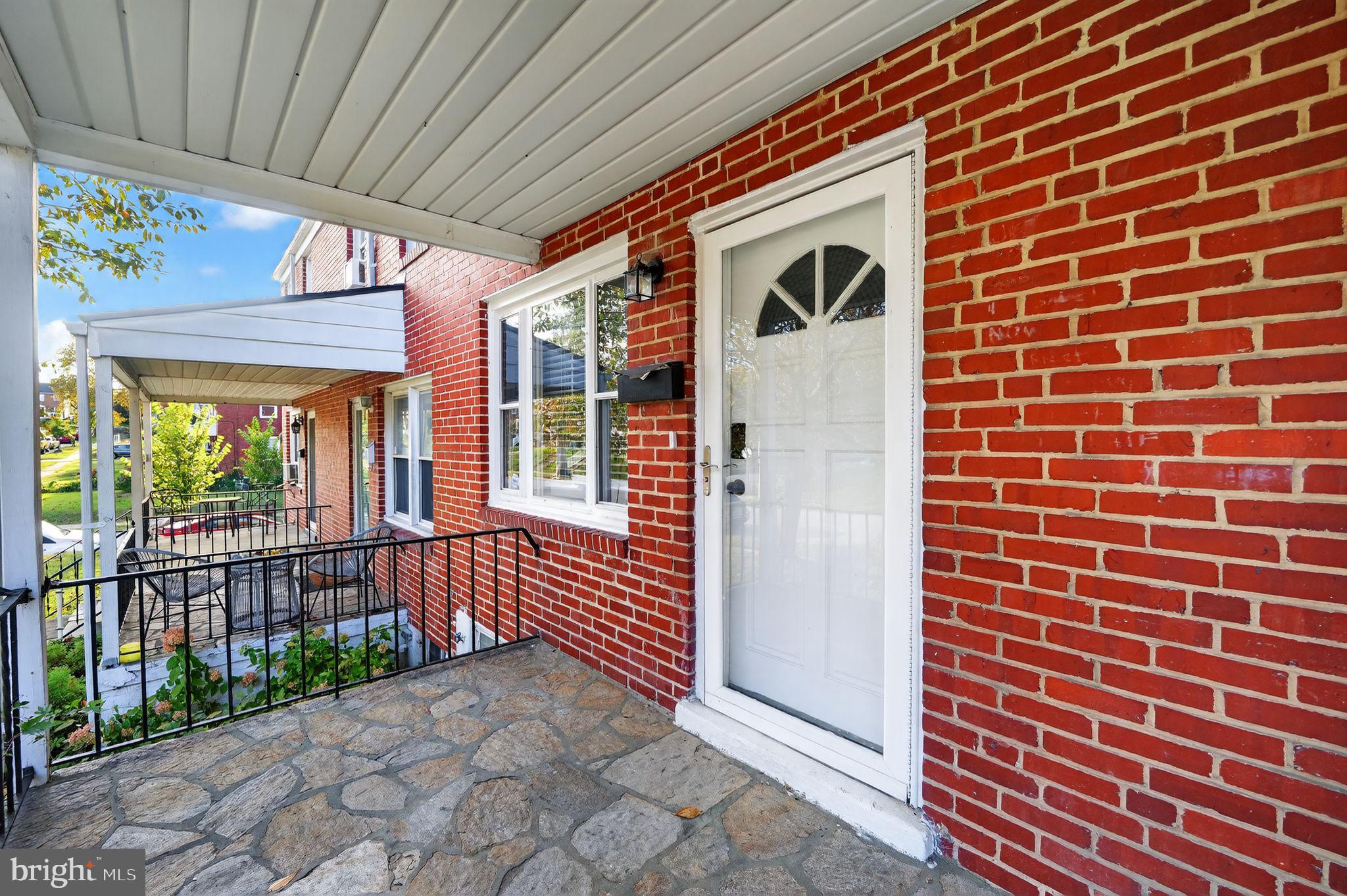 3658 Greenvale Road Baltimore, MD 21229 - Photo 2 of 30