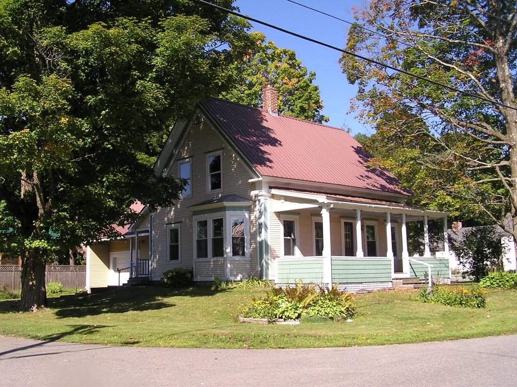 14 Pleasant Street Hardwick, VT 05836 - Photo 1 of 12 Gallery Image 1