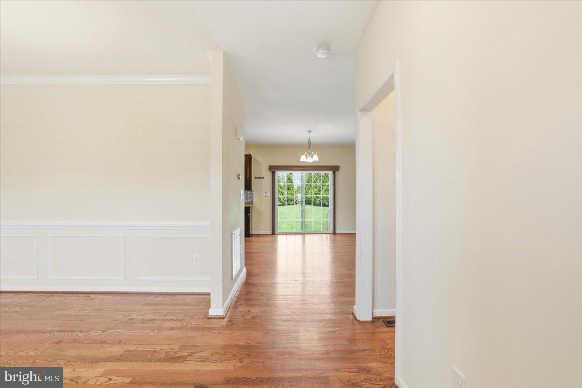 312 Boise Road Inwood, WV 25428 - Photo 4 of 33