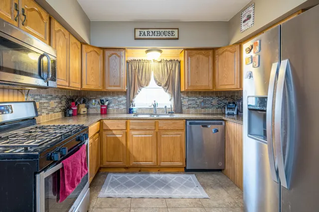 $210,000 | 313 East Graham Street, Kentland, IN 47951