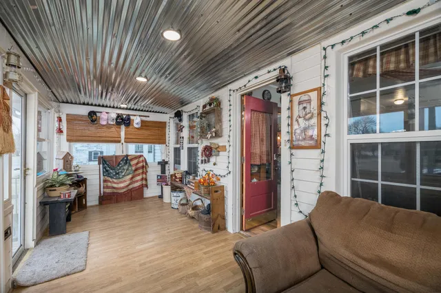 $210,000 | 313 East Graham Street, Kentland, IN 47951