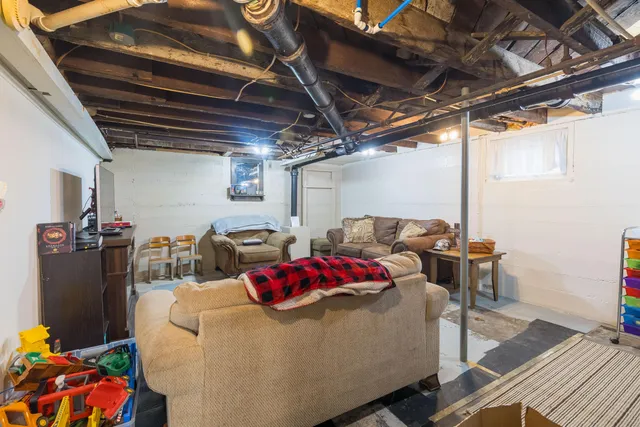 $210,000 | 313 East Graham Street, Kentland, IN 47951