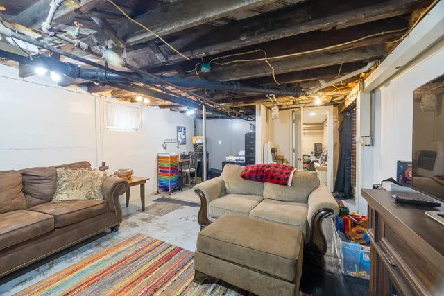 $210,000 | 313 East Graham Street, Kentland, IN 47951