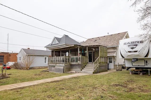 $210,000 | 313 East Graham Street, Kentland, IN 47951