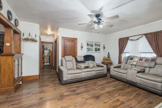 $210,000 | 313 East Graham Street, Kentland, IN 47951