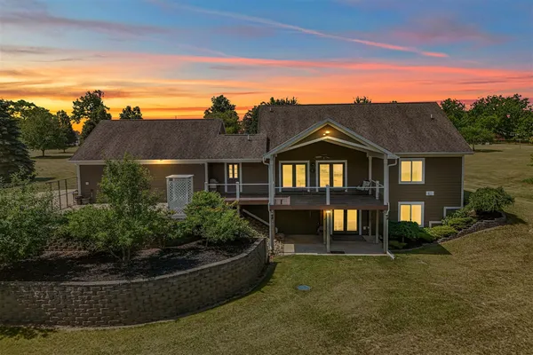 $669,000 | 2554 West Mosherville Road, Jonesville, MI 49250
