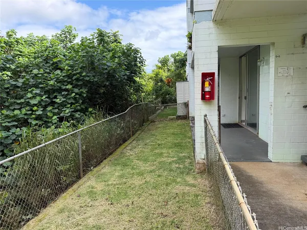 $2,700 | 45-535 Luluku Road, Unit G2, Kaneohe, HI 96744