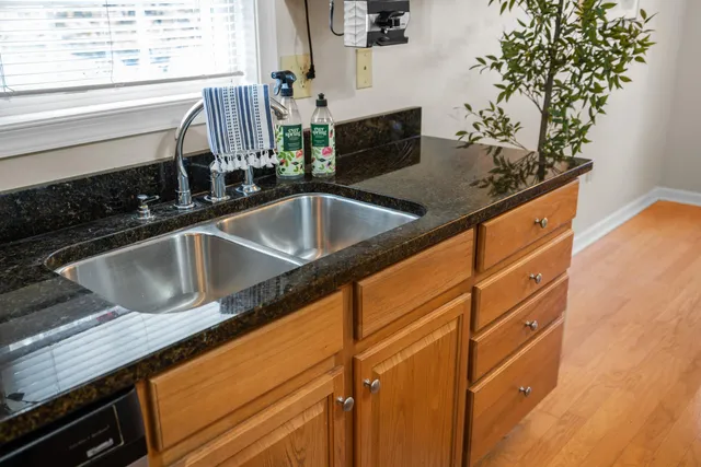 $379,900 | 206 Red Oaks Drive, Staunton, VA 24401