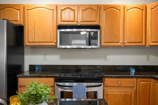 $379,900 | 206 Red Oaks Drive, Staunton, VA 24401