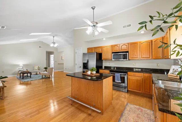 $379,900 | 206 Red Oaks Drive, Staunton, VA 24401